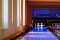 Bowlingbahn im Hotel Azur Premium in Siofok in Ungarn