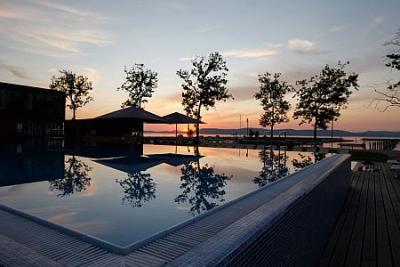 Appartements mit Dachterasse mit Panoramablick auf den Plattense in dem BL Bavaria Jachtklub und Appartements in Balatonlelle - BL Yacht Club*** Apartman Balatonlelle - Jachtklub und Appartemente am Plattensee mit Sonderangeboten in Balatonlelle