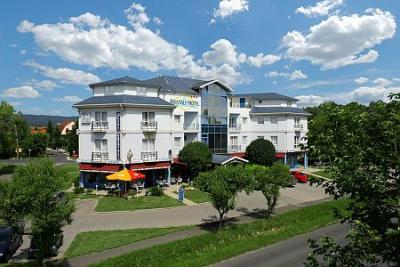 Kristaly Hotel Keszthely am Plattensee mit Pauschalangeboten mit Halbpension zu günstigen Preisen - ✔️ Hotel Kristaly Keszthely**** - Wellnesshotel Kristaly am Plattensee mit günstigen Preisen